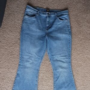 Lee Women's Light Wash Flare Jeans